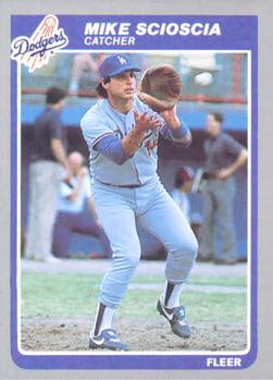 #385 Mike Scioscia - Los Angeles Dodgers - 1985 Fleer Baseball