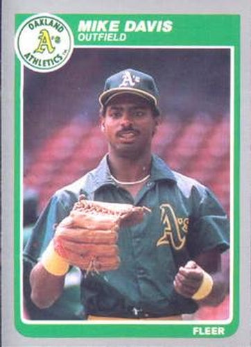 #422 Mike Davis - Oakland Athletics - 1985 Fleer Baseball