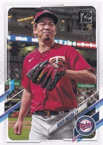 #104 Kenta Maeda - Minnesota Twins - 2021 Topps Baseball