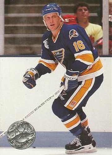 #109 Brett Hull - St. Louis Blues - 1991-92 Pro Set Platinum Hockey