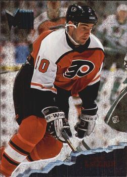 #111 John LeClair - Philadelphia Flyers - 1995-96 Metal Hockey