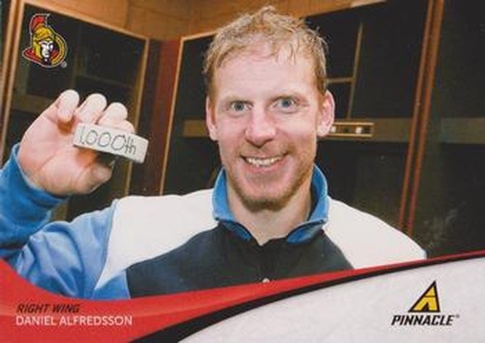 #111 Daniel Alfredsson - Ottawa Senators - 2011-12 Panini Pinnacle Hockey