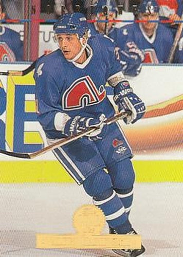 #117 Valeri Kamensky - Quebec Nordiques - 1994-95 Leaf Hockey