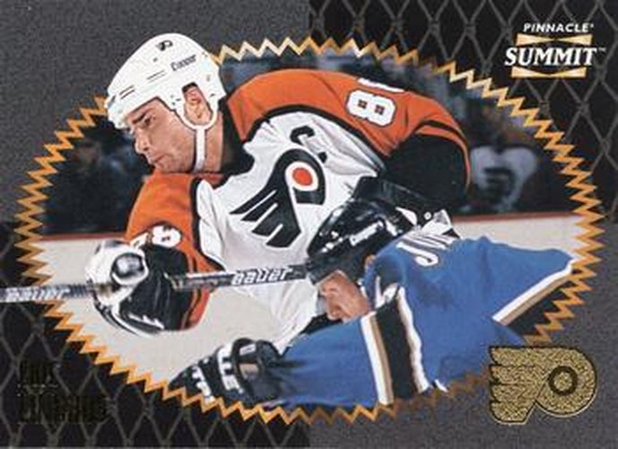 #117 Eric Lindros - Philadelphia Flyers - 1996-97 Summit Hockey