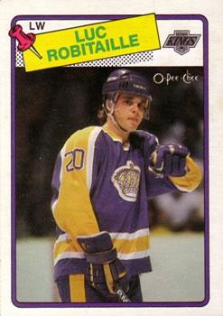 #124 Luc Robitaille - Los Angeles Kings - 1988-89 O-Pee-Chee Hockey