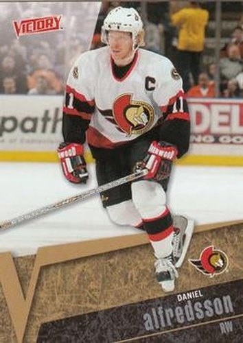 #131 Daniel Alfredsson - Ottawa Senators - 2003-04 Upper Deck Victory Hockey