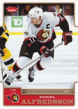 #135 Daniel Alfredsson - Ottawa Senators - 2006-07 Fleer Hockey