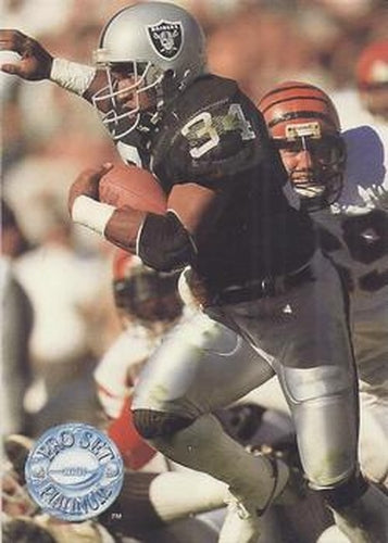 #136 Bo Jackson - Los Angeles Raiders - 1991 Pro Set Platinum Football