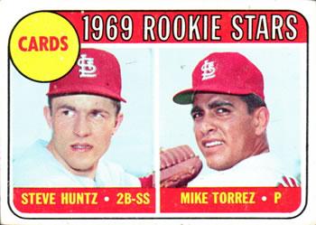 #136 Cardinals 1969 Rookie Stars Steve Huntz / Mike Torrez - St. Louis Cardinals - 1969 Topps Baseball