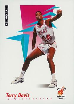 #146 Terry Davis - Miami Heat - 1991-92 SkyBox Basketball