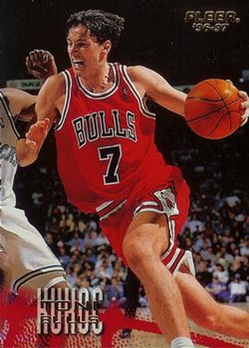 #14 Toni Kukoc - Chicago Bulls - 1996-97 Fleer Basketball