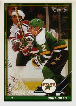 #17 Curt Giles - Minnesota North Stars - 1991-92 O-Pee-Chee Hockey