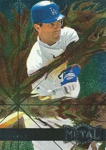 #183 Eric Karros - Los Angeles Dodgers - 1996 Metal Universe Baseball