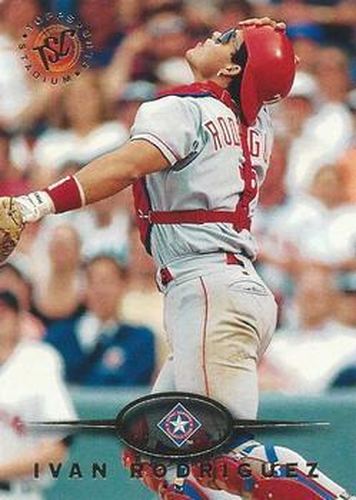 #197 Ivan Rodriguez - Texas Rangers - 1995 Stadium Club Baseball