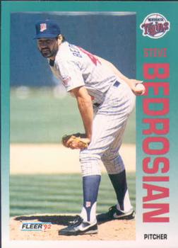 #197 Steve Bedrosian - Minnesota Twins - 1992 Fleer Baseball