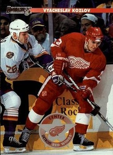 #19 Vyacheslav Kozlov - Detroit Red Wings - 1996-97 Donruss Hockey