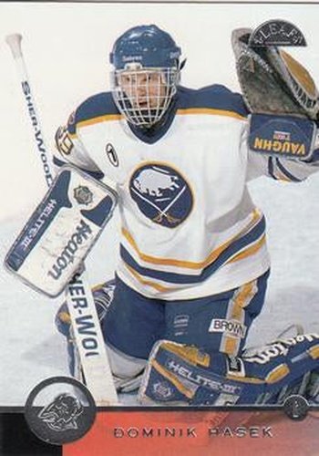 #19 Dominik Hasek - Buffalo Sabres - 1996-97 Leaf Hockey