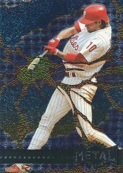 #208 Darren Daulton - Philadelphia Phillies - 1996 Metal Universe Baseball