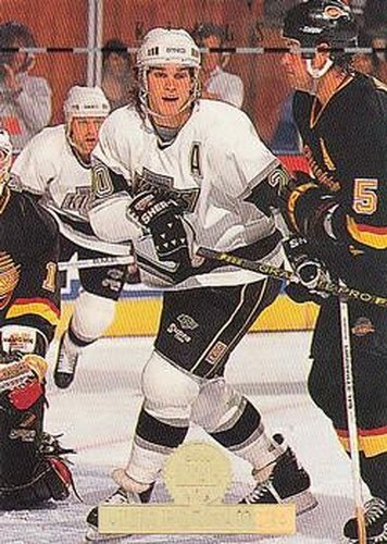 #20 Luc Robitaille - Los Angeles Kings - 1994-95 Leaf Hockey