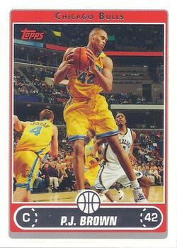 #212 P.J. Brown - Chicago Bulls - 2006-07 Topps Basketball
