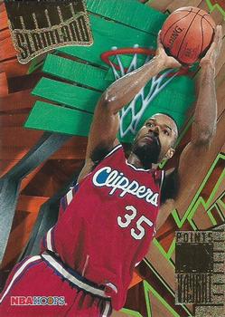 #21 Loy Vaught - Los Angeles Clippers - 1995-96 Hoops Basketball - Slamland