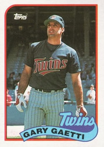 #220 Gary Gaetti - Minnesota Twins - 1989 Topps Baseball