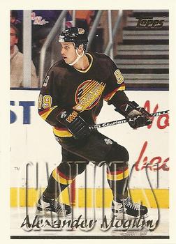#225 Alexander Mogilny - Vancouver Canucks - 1995-96 Topps Hockey