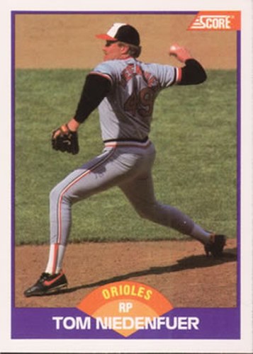 #252 Tom Niedenfuer - Baltimore Orioles - 1989 Score Baseball