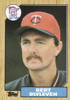 #25 Bert Blyleven - Minnesota Twins - 1987 Topps Baseball