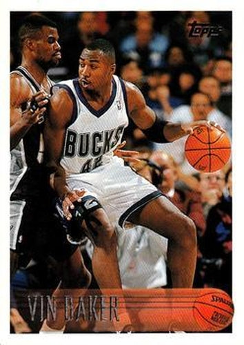 #25 Vin Baker - Milwaukee Bucks - 1996-97 Topps Basketball