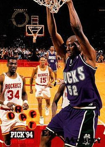 #290 Eric Mobley - Milwaukee Bucks - 1994-95 Stadium Club Basketball