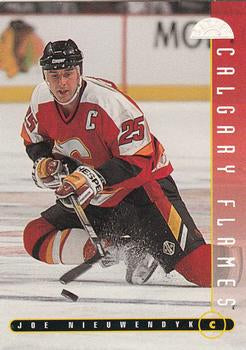 #305 Joe Nieuwendyk - Calgary Flames - 1995-96 Leaf Hockey