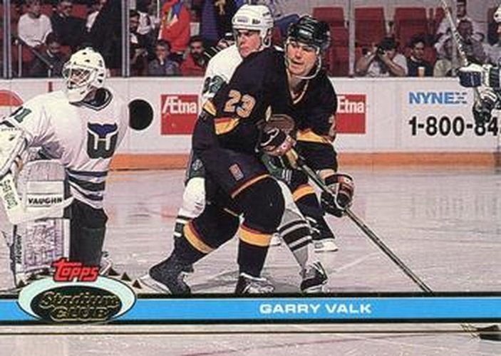 #318 Garry Valk - Vancouver Canucks - 1991-92 Stadium Club Hockey
