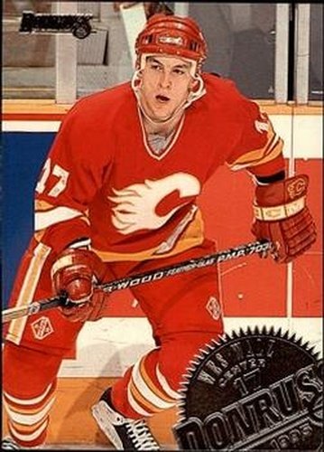 #319 Wes Walz - Calgary Flames - 1994-95 Donruss Hockey