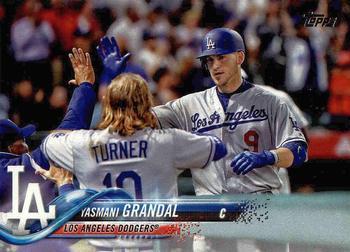 #320 Yasmani Grandal - Los Angeles Dodgers - 2018 Topps Baseball