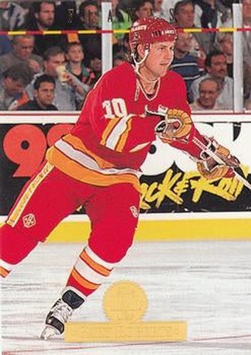 #326 Gary Roberts - Calgary Flames - 1994-95 Leaf Hockey
