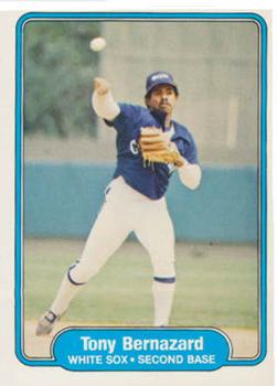 #338 Tony Bernazard - Chicago White Sox - 1982 Fleer Baseball