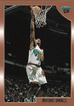 #33 Antonio Daniels - Vancouver Grizzlies - 1998-99 Topps Basketball