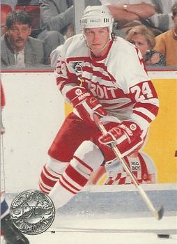 #34 Bob Probert - Detroit Red Wings - 1991-92 Pro Set Platinum Hockey