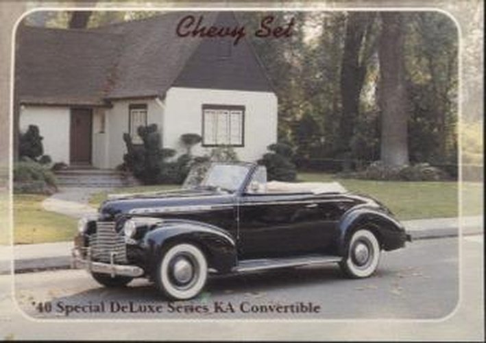 #34 40 Special DeLuxe Series KA Convertible - 1992 Collect-A-Card Chevy