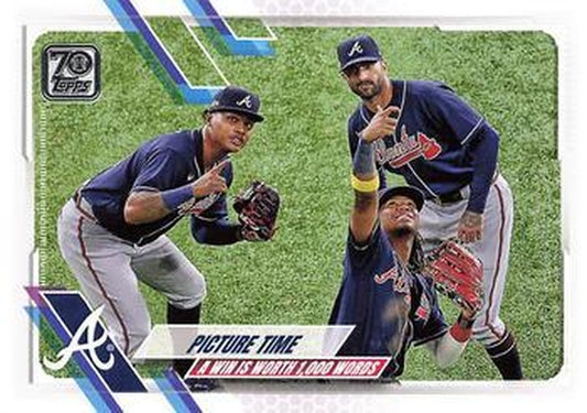 #372 Picture Time - Atlanta Braves - 2021 Topps Baseball