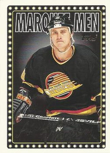 #376 Alexander Mogilny - Vancouver Canucks - 1995-96 Topps Hockey