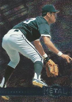 #37 Ozzie Guillen - Chicago White Sox - 1996 Metal Universe Baseball