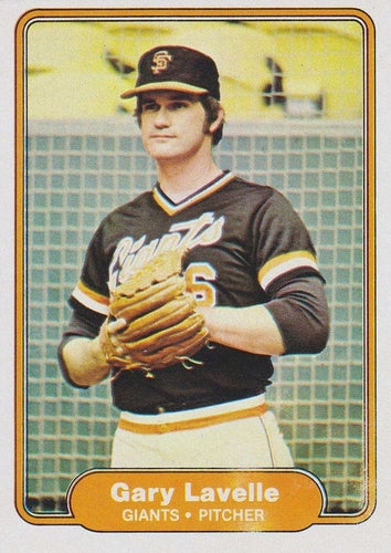 #392 Gary Lavelle - San Francisco Giants - 1982 Fleer Baseball