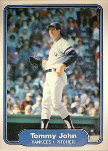 #40 Tommy John - New York Yankees - 1982 Fleer Baseball