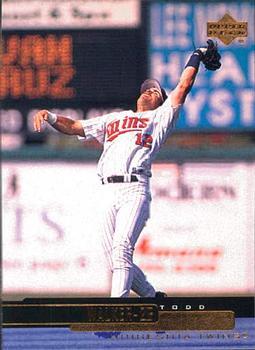 #424 Todd Walker - Minnesota Twins - 2000 Upper Deck Baseball