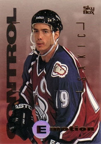 #42 Joe Sakic - Colorado Avalanche - 1995-96 SkyBox E-Motion Hockey