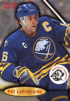 #11 Pat LaFontaine - Buffalo Sabres - 1996-97 Fleer Hockey