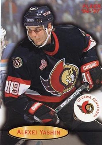 #77 Alexei Yashin - Ottawa Senators - 1996-97 Fleer Hockey