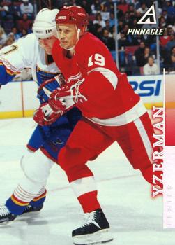 #71 Steve Yzerman - Detroit Red Wings - 1997-98 Pinnacle Hockey